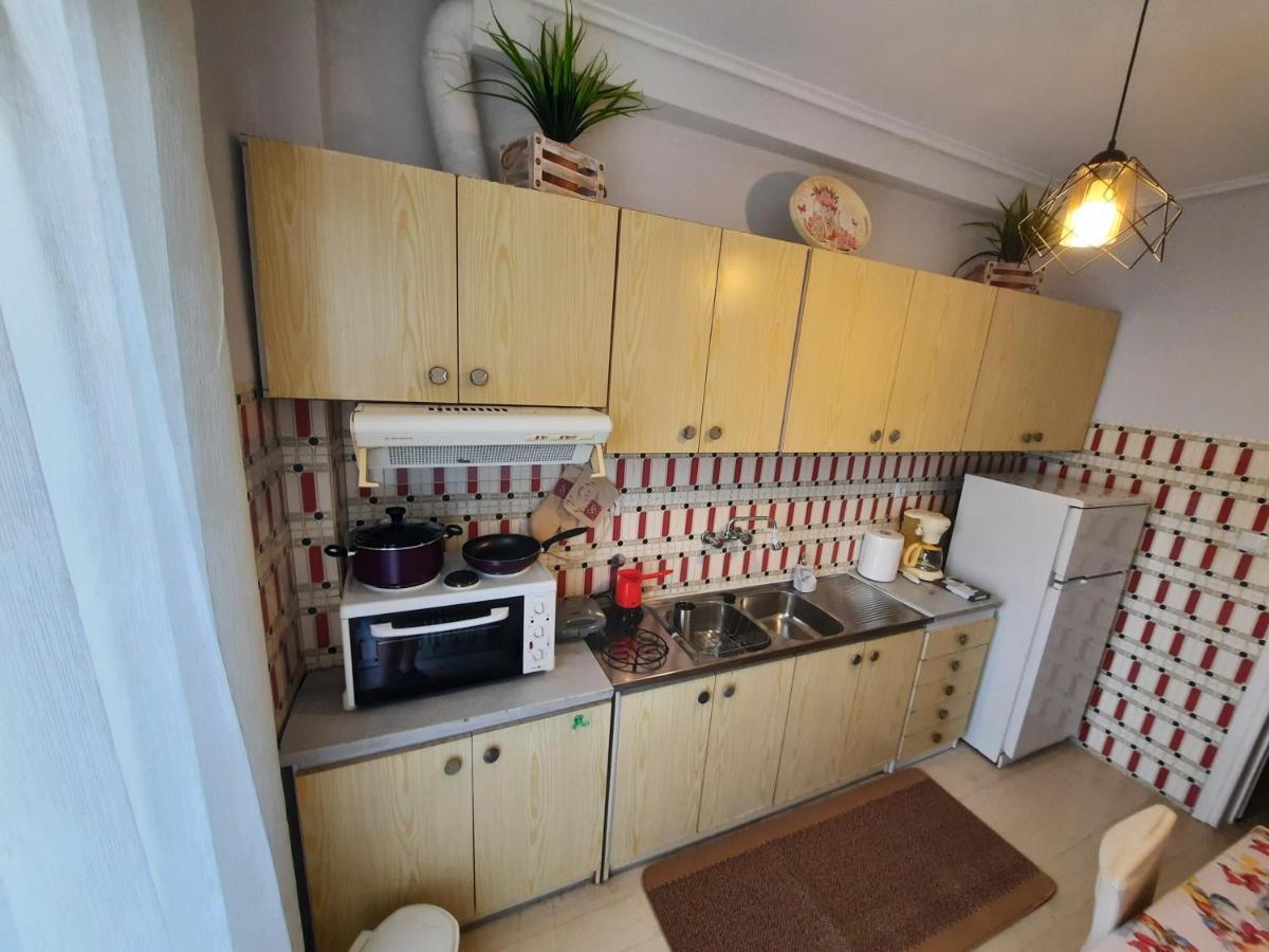 Villys Apartment Kalamáta Eksteriør bilde